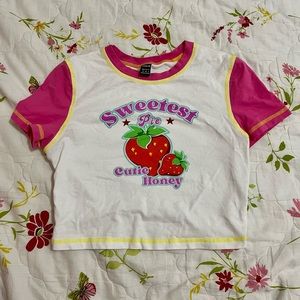 Strawberry croptop